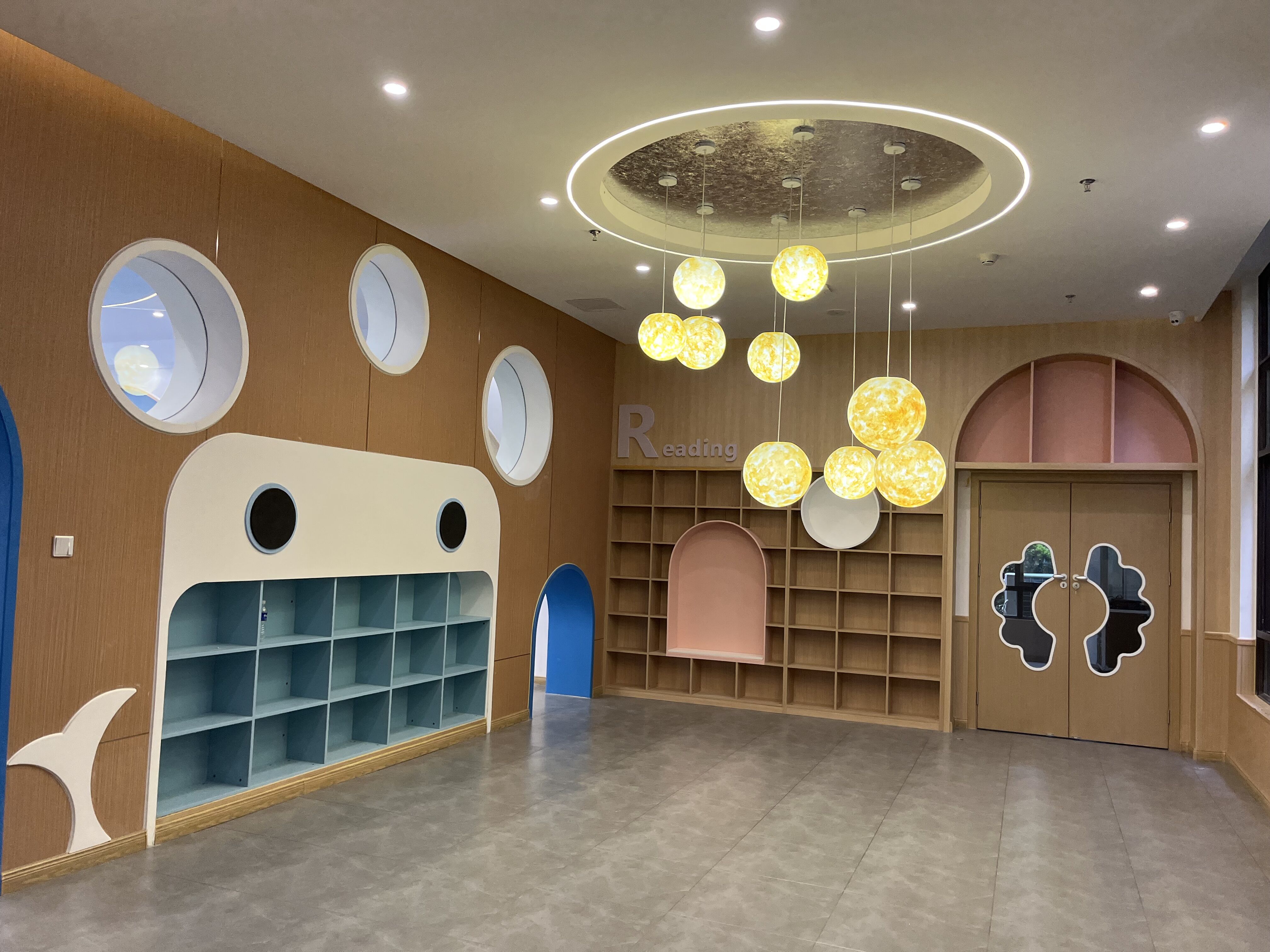 幼兒園閱讀角實(shí)景