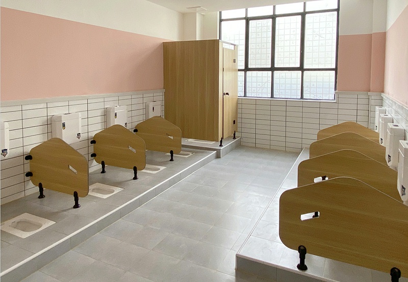 幼兒園衛(wèi)生間實(shí)景_副本